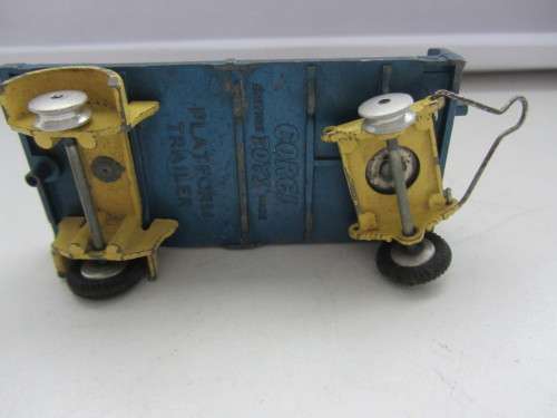 Corgi Toys-Platform Trailer-As per Photos-Damaged