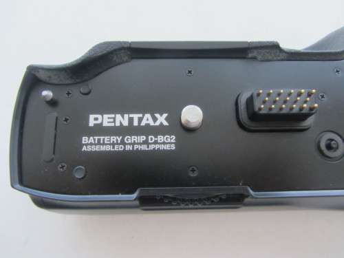 Pentax Battery Grip D-BG2 For Pentax K200D Diginal Camera