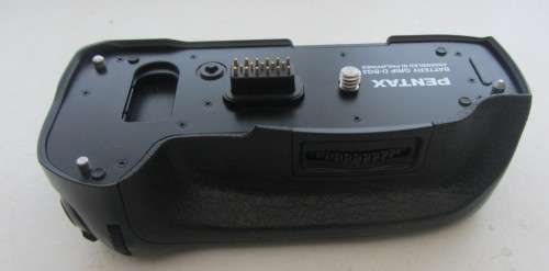 Pentax Battery Grip D-BG2 For Pentax K200D Diginal Camera