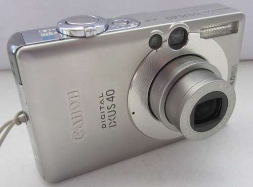 Canon Digital Ixus 40 Camera-Excellent Condition-Working No Charger-Two Batteries/Mem Cards/Bag