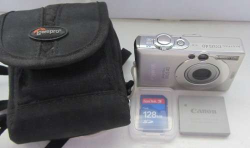 Canon Digital Ixus 40 Camera-Excellent Condition-Working No Charger-Two Batteries/Mem Cards/Bag