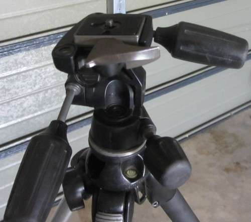Manfrotto 804 RC-2 Heavy Duty(Professional) Tripod.