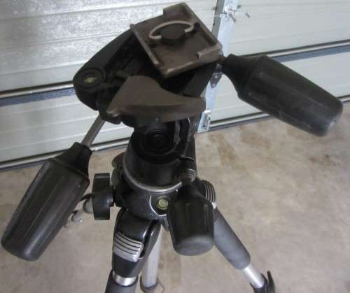 Manfrotto 804 RC-2 Heavy Duty(Professional) Tripod.
