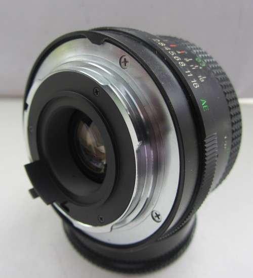 Vivitar 28mm f2.8 MC Close Focus Wide Angle Lens-Konica Mount...Looking Clean