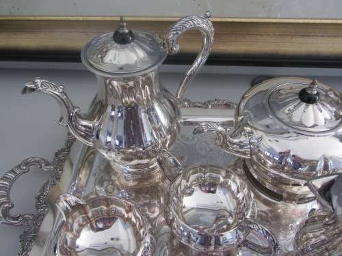 Old English Reproduction E.P. (428) Marlboro(Plate) Canada-Tea/Coffee Set.