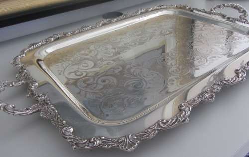 Old English Reproduction E.P. (428) Marlboro(Plate) Canada-Tea/Coffee Set.