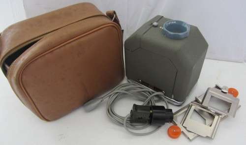 Crown 35mm Slide Projector-Compact-Working-Original Bag and Power Cable.