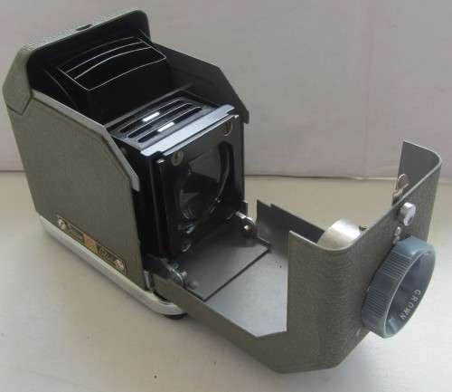 Crown 35mm Slide Projector-Compact-Working-Original Bag and Power Cable.