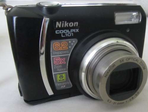 Nikon CoolPix L101-Uses + Batteries-Good Condition-