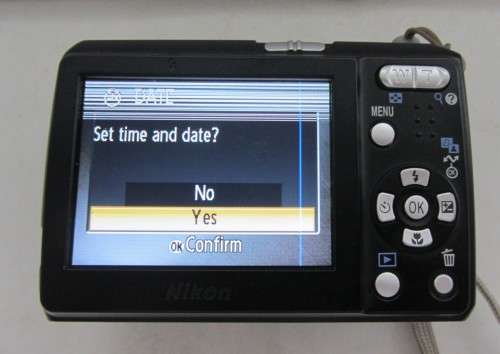 Nikon CoolPix L101-Uses + Batteries-Good Condition-