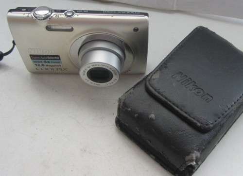Nikon Coolpix-S-2500 12,0 Megapixels-Excellent Condition.
