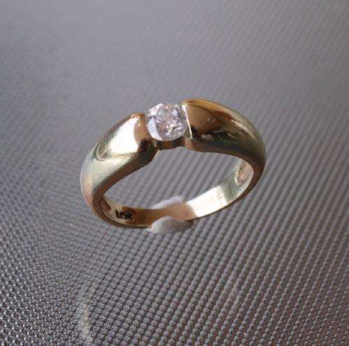 Gold and Diamond ring