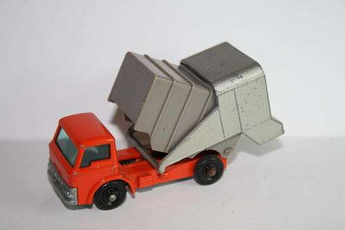 Refuse Truck