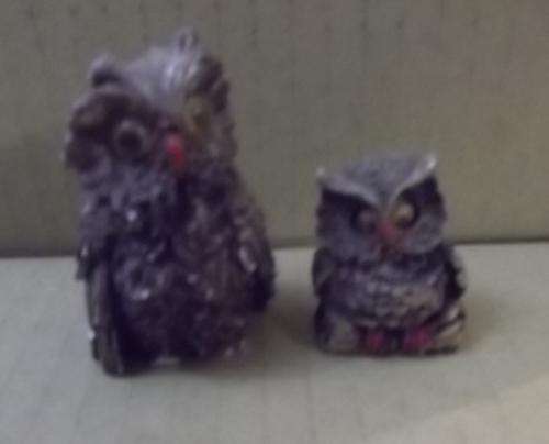 Pair of Brown Owls (resin)