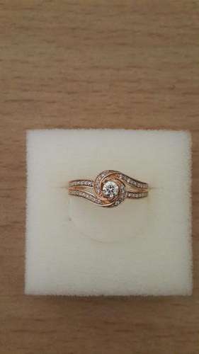 Yellow Gold And Diamond Twist Ring Valued at R34.698