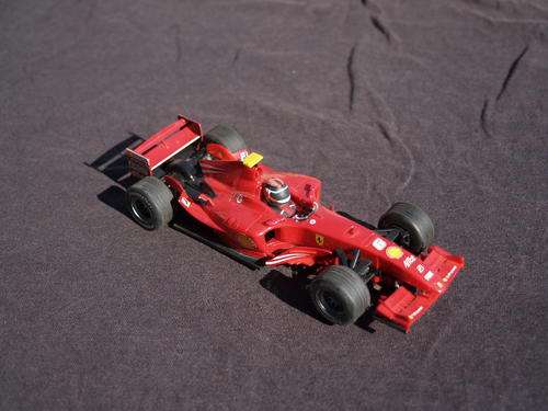 Scalextric Kimi RÃ¤ikkÃ¶nen Ferrari F2004