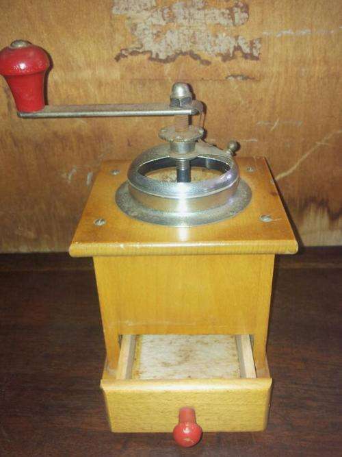 Small wooden coffee-spice grinder - perfect working condition