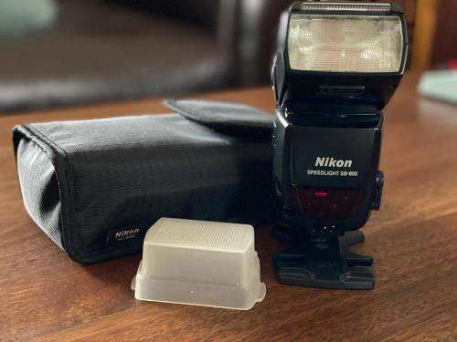 Nikon SB 800 Speedlight & Creative flash photography book worth R550