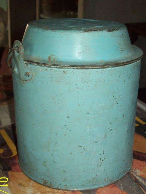 BLUE STORAGE TIN