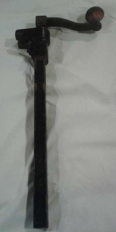 Bonzer Industrial Can Opener