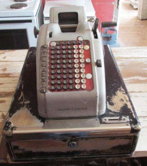 Lovely Vintage 1940s/50s SMITH CORONA Adding Machine Cash Register