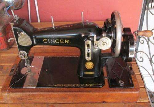Vintage Hand Operated Singer Sewing Machine - Circa 1954 - Good Working condition