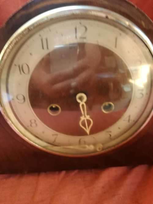 Mantel clocks