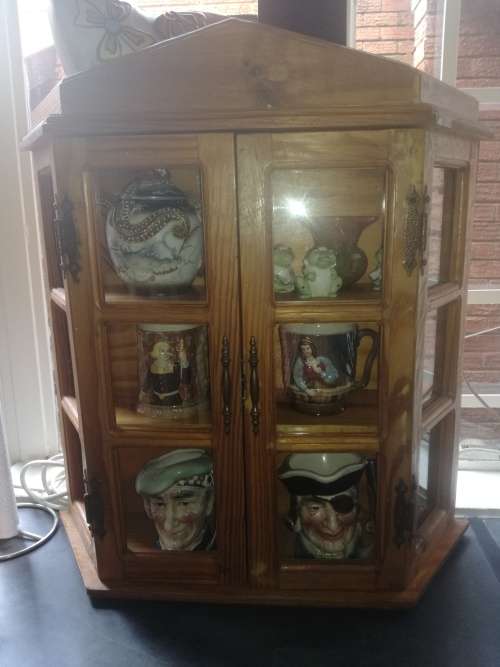 Lovely whatnot wall display cabinet