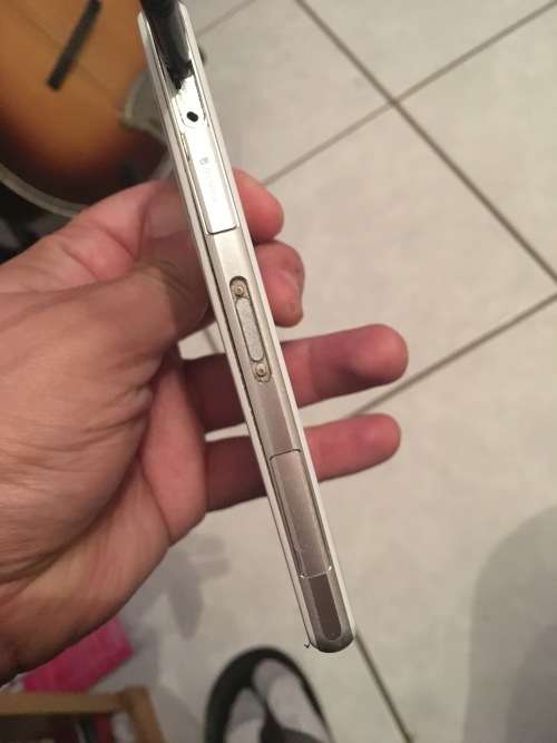 Sony Z1 compact/mini - Read Description