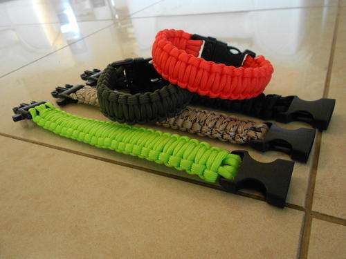 paracord bracelets