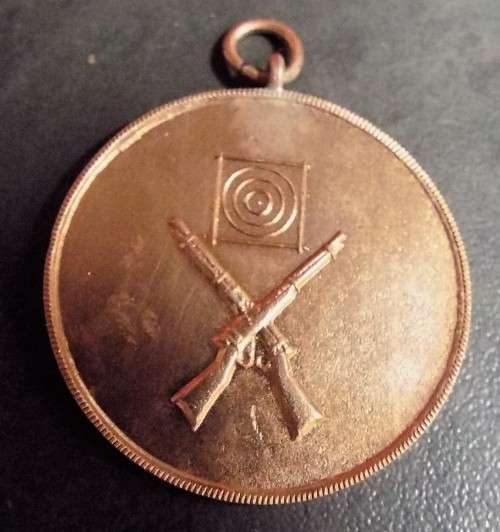 skaars diens skied ,,  Medal , teiken en 2 ou voorlaaiers