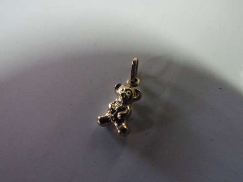 9 ct gold 375 charm