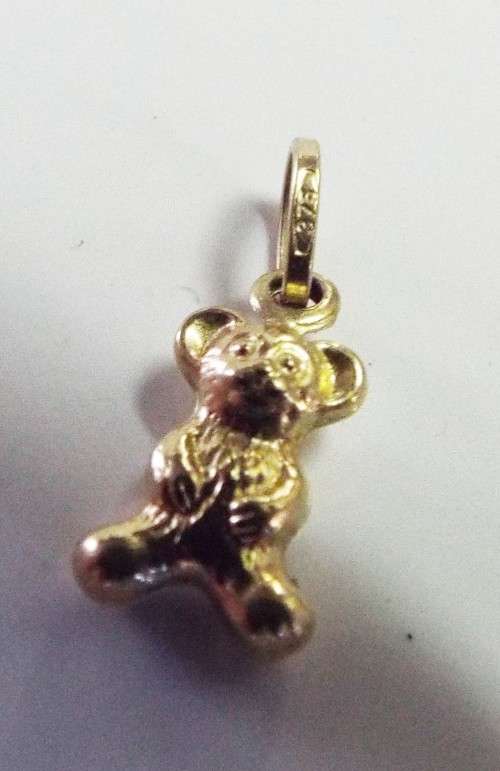 9 ct gold 375 charm