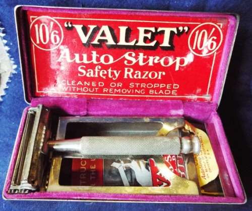 Vintage c1935 Valet Auto-strop Single Edge Open Comb Safety Razor in Original Tin