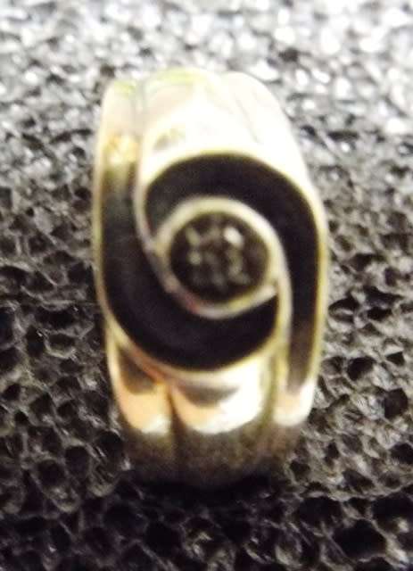 SOLID 9CT RING