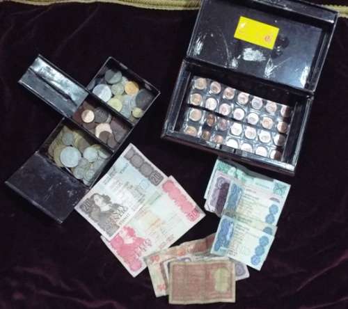 WOW huge hoard of COINS AND  NOTES some silver in vintage money box  at R1 start