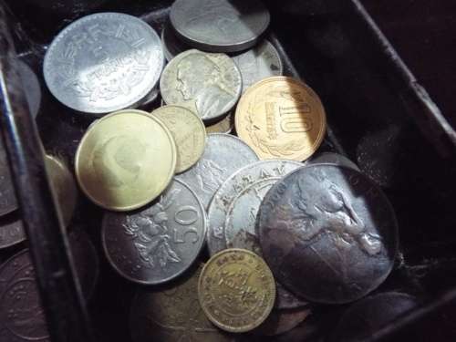 WOW huge hoard of COINS AND  NOTES some silver in vintage money box  at R1 start