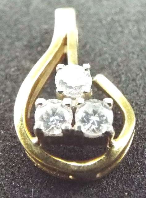 SOLID 9 ct gold  PENDAND WITH 3 REAL 0.1 CT  DIAMONDS EACH