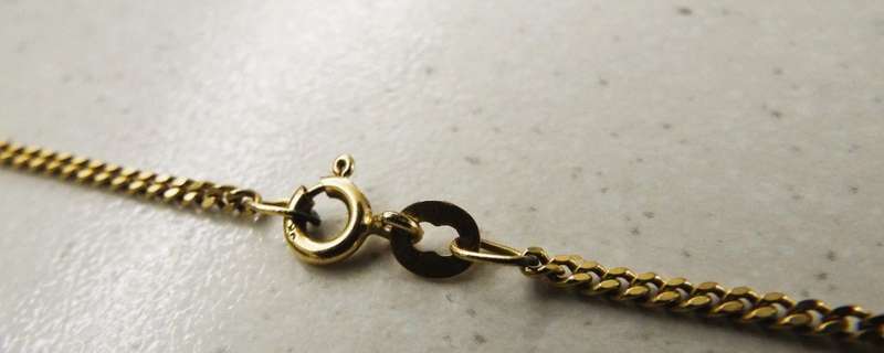 SOLID 9 ct  gold  Chain 3.45grams of gold