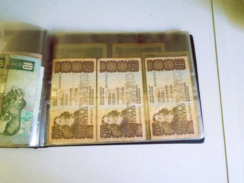 note collection lot at R1 start