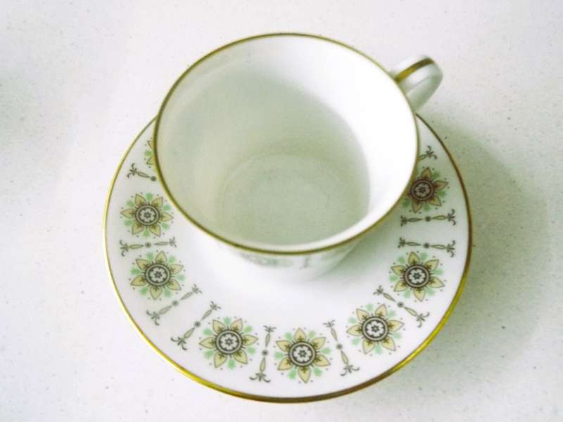 WOW,,,,,VINTAGE PORSELINE  6 x duo ,,R C ,,,Royal ceramics  Elegant tea cups