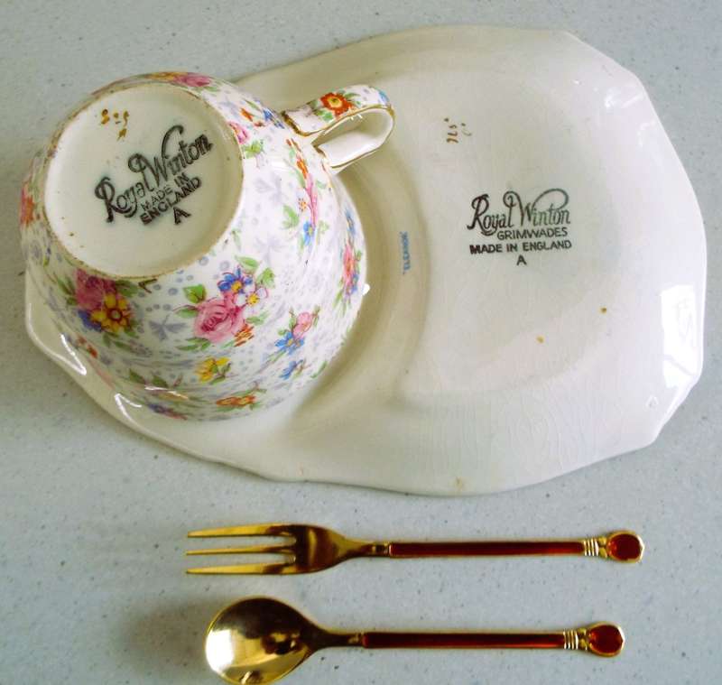 RARE ,,Vintage Royal Winton England  ELEANOR  Teacup and Saucer Plate