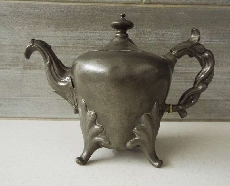 ANTIQUE VICTORIAN PEWTER TEAPOT ,, BROADHEAD & ATKIN 1834-1840