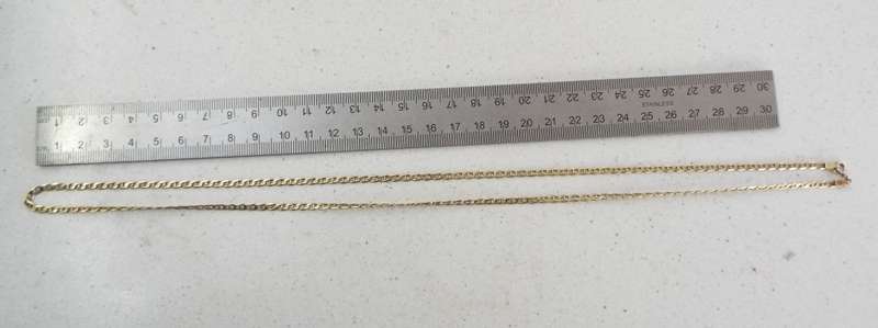 1895 silver zar 3d and solid  9ct gold chain 670mm long 8 gram