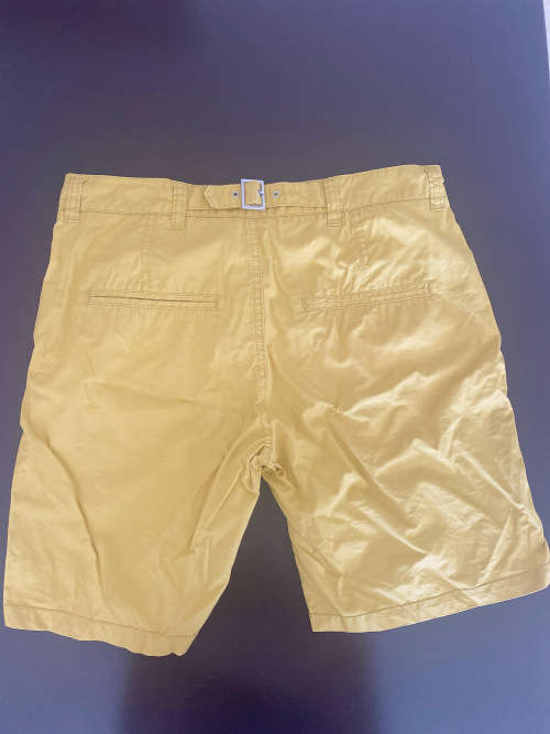 ZARA MAN BASIC Summer Yellow Short Pants MEX30 EUR38 USA30