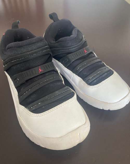 NIKE Air jordan AJ11 for Boys US1 UK13.5 EUR32
