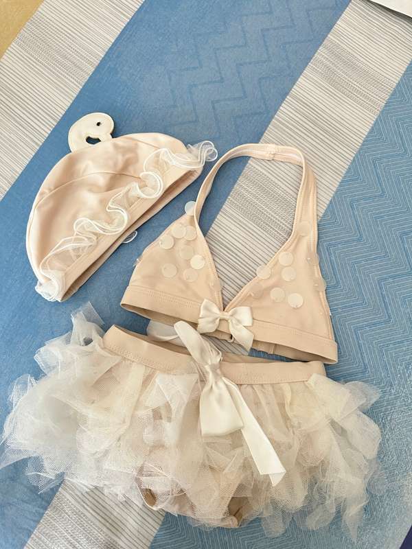 Swan Swimwear BIKINI suit Super nice quality for baby 2-3Y