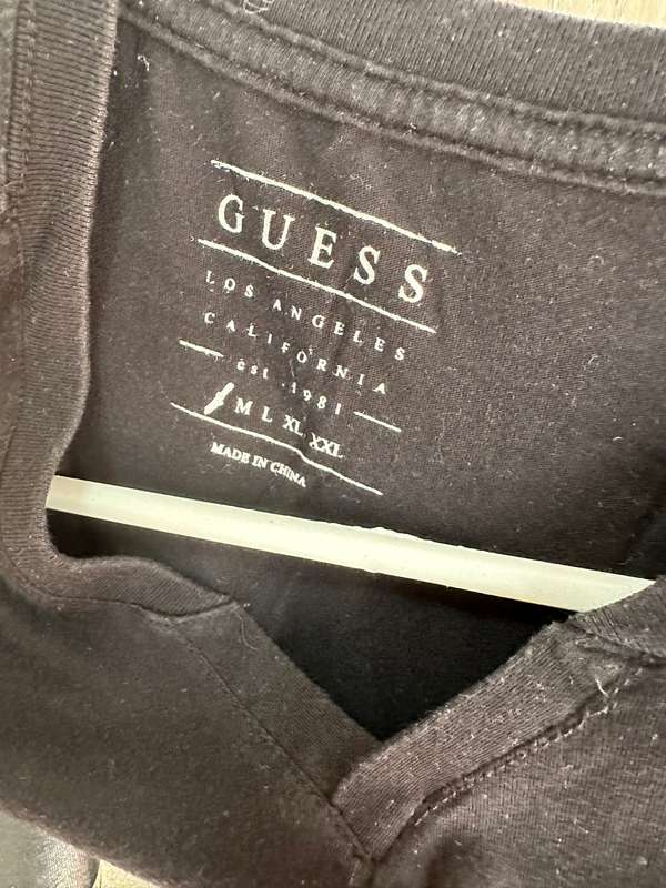GUESS BLACK T SHIRT FOR MEN SIZE S
