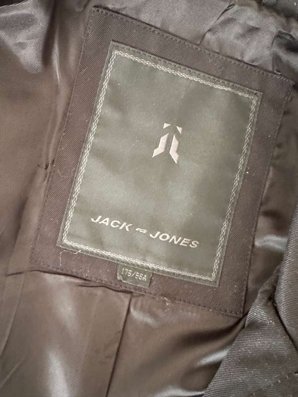 JACK&JONES BLACK WINDCOAT for MEN SUPER NICE QUALITY SIZE M