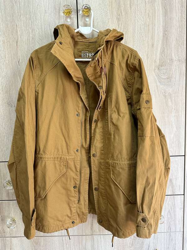 Woolworth Khaki MEN Durable Material JACKET SIZE M